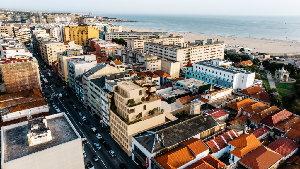 Serpa Pinto Housing